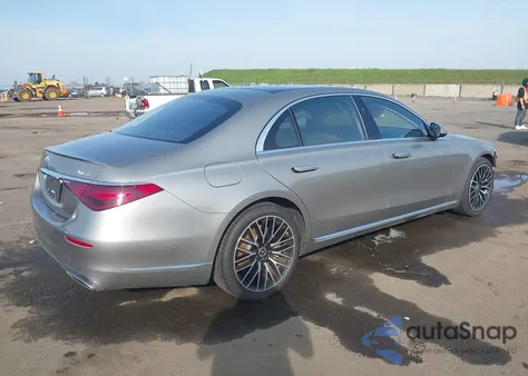 2021 Mercedes-Benz S 580 4Matic z USA, uszkodzony, nr VIN W1K6G7GB8MA045120